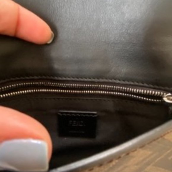 Fendi Baguette Pouch - Picture 8 of 8
